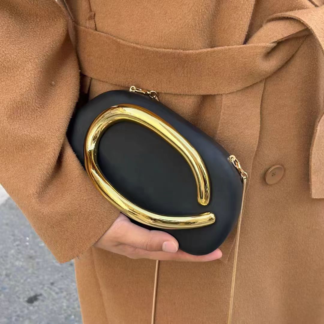 Gold Metal Closure Box Clutch  - Women Bags Gold ulasan dan harga